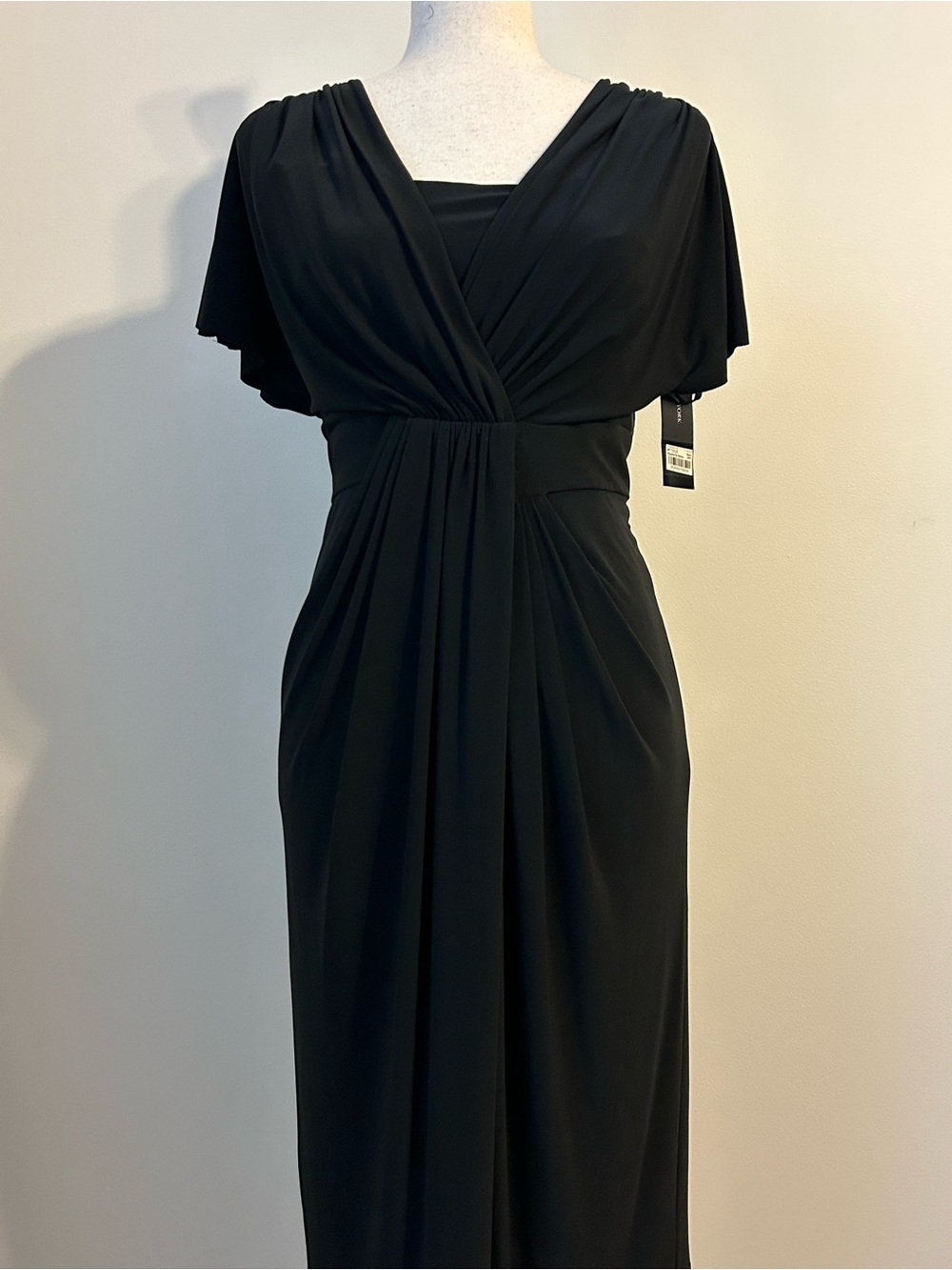 NWT Jones New York Black Surplice Flutter Sleeve Dress Size 6 LBD
